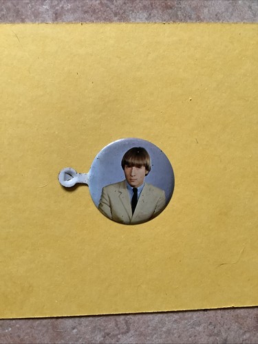Badge métal année rare - ,